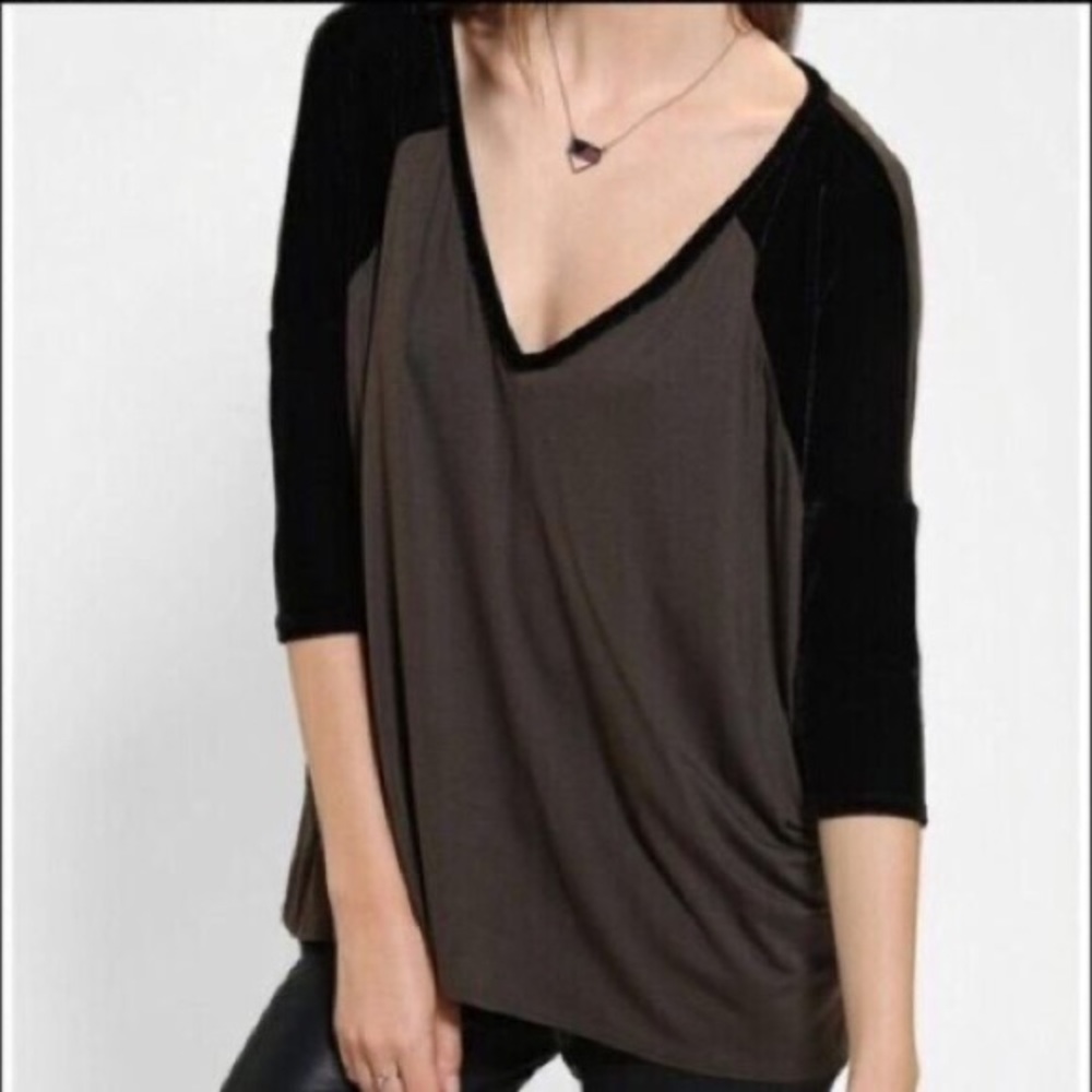 Urban Outfitters - TELA Velvet Sleeve Top